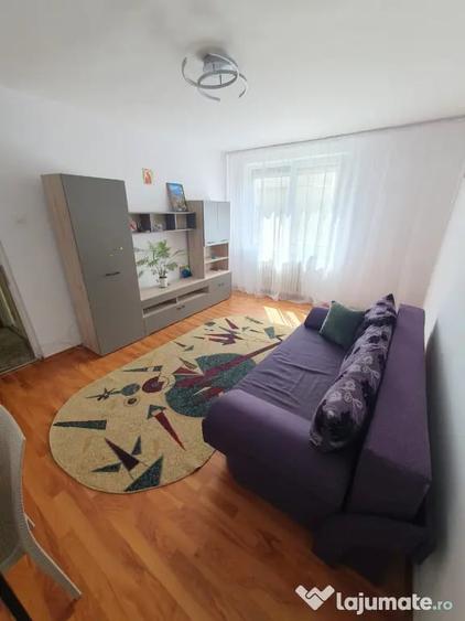 Apartament cu 2 camere decomandat în Precista