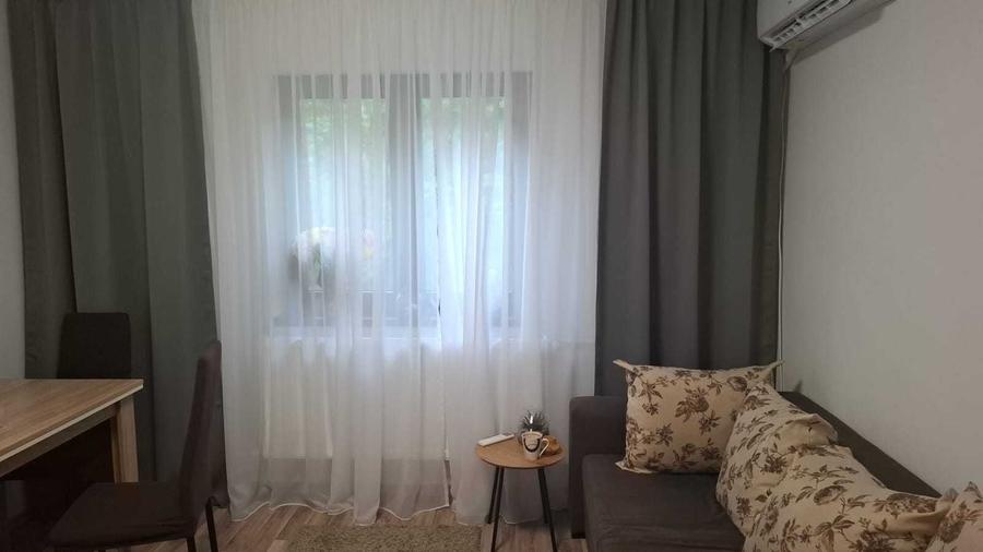 Apartament cu 2 camere semidecomandat în Berceni