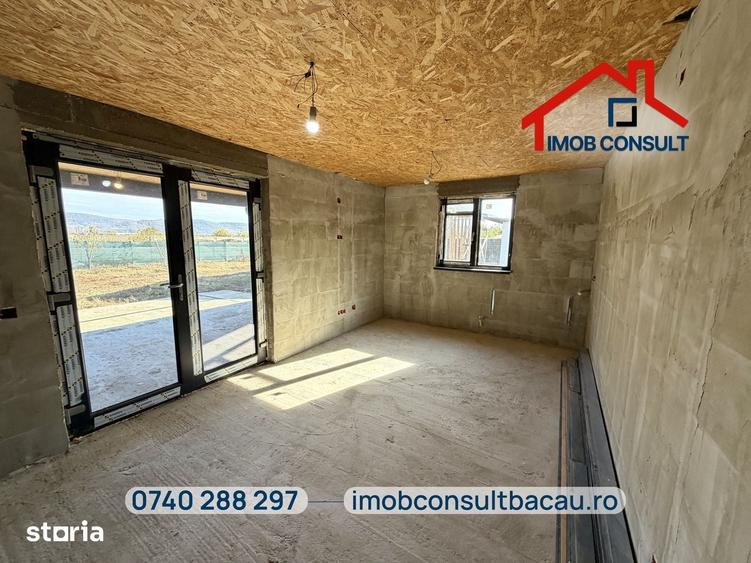Casă cu 2 camere cu Teren 640 Mp în Letea