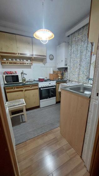 Apartament cu 3 camere decomandat în Dacia