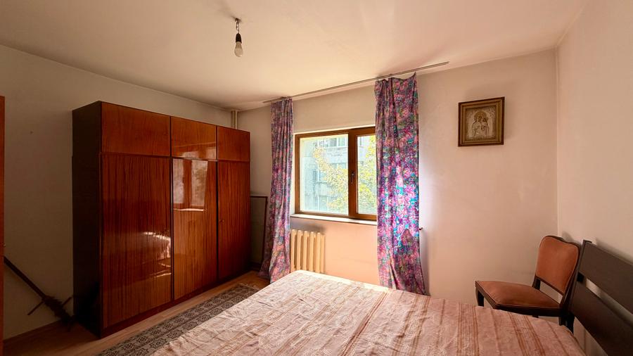 Apartament cu 2 camere decomandat în Decebal