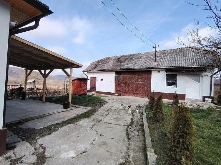 Casă cu Teren 830 Mp în Șimișna