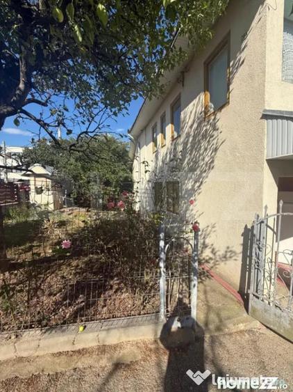 Casă cu 7 camere cu Teren 1352 Mp în Burdujeni