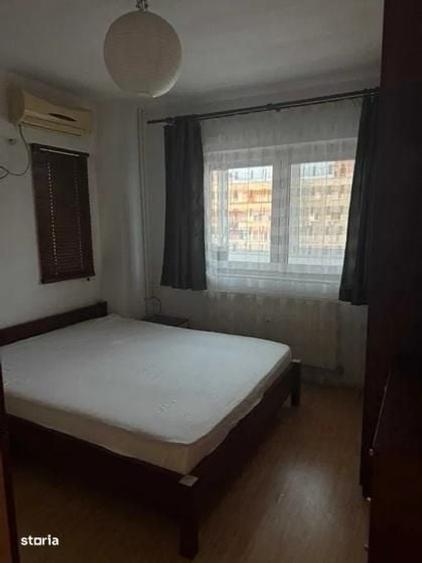 Apartament cu 3 camere semidecomandat în Timpuri Noi