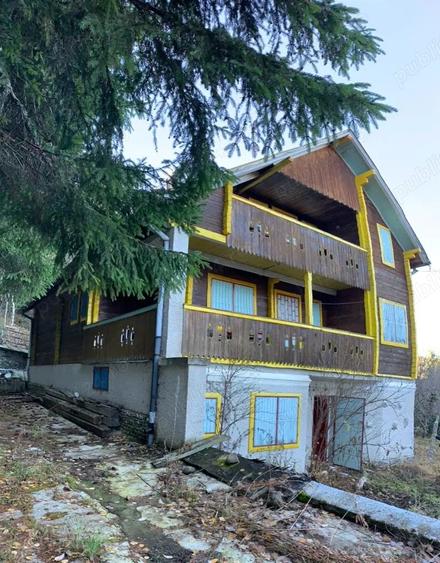Casă cu Teren 2800 Mp în Muntele Băișorii