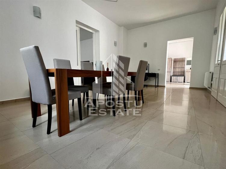 Apartament cu 4 camere circular, mobilat în Central