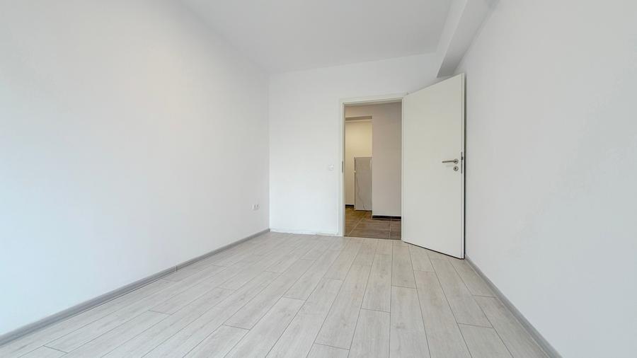 Apartament cu 3 camere nedecomandat în Avantgarden