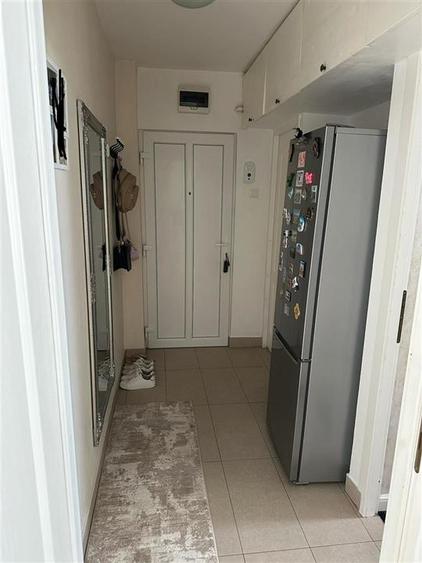 Apartament cu 2 camere semidecomandat în Decebal
