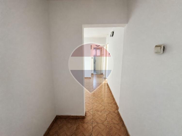 Apartament de vânzare 3 camere decomandat Voluntari - 13