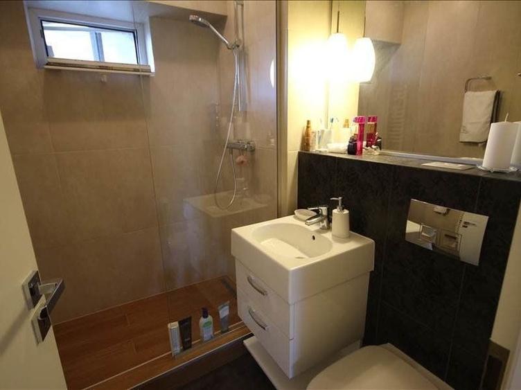 Apartament cu 3 camere decomandat, mobilat în Simion Bărnuțiu