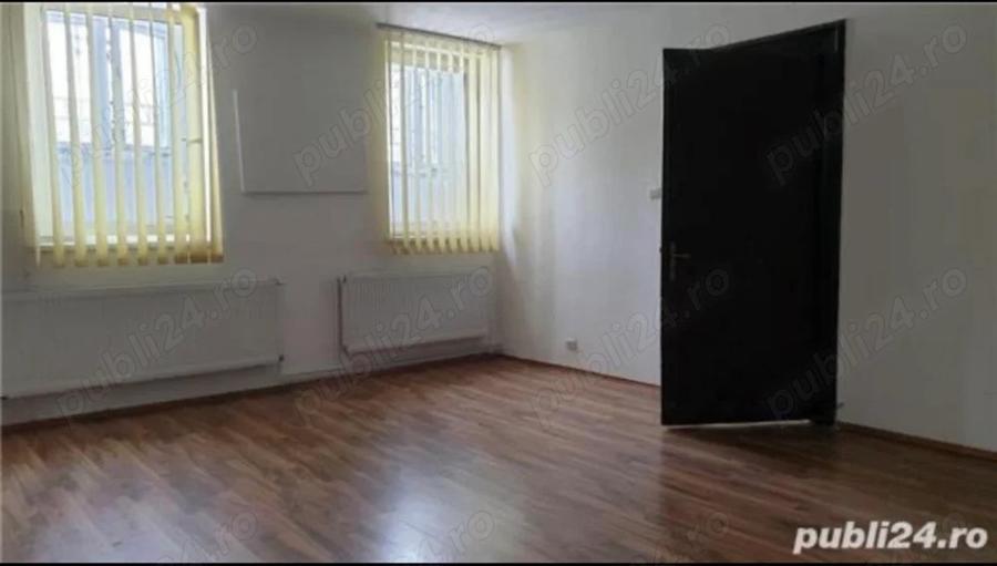 Birou, de 55 mp, în 15 Noiembrie