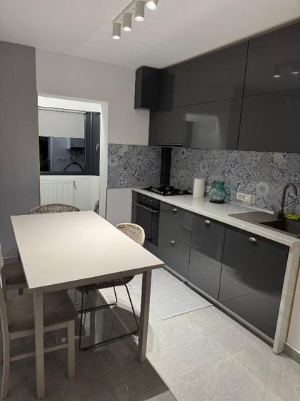 Apartament cu 2 camere decomandat în Capitol