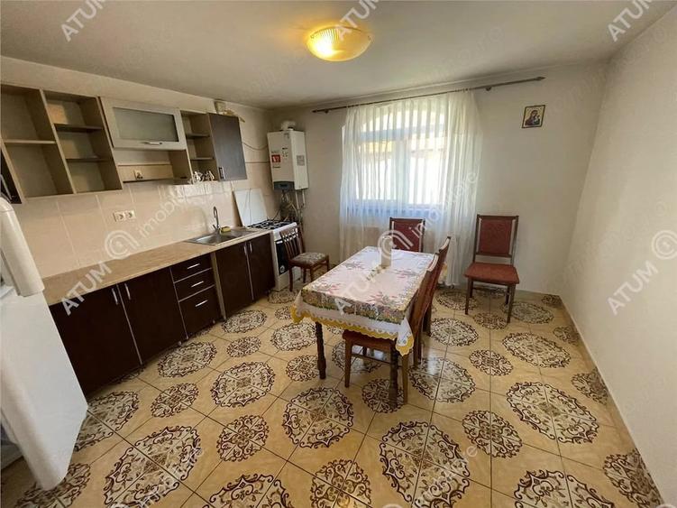 Casă cu 5 camere în Central