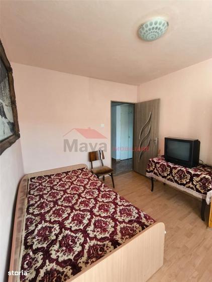 Apartament cu 3 camere decomandat în Central — fotografia 1