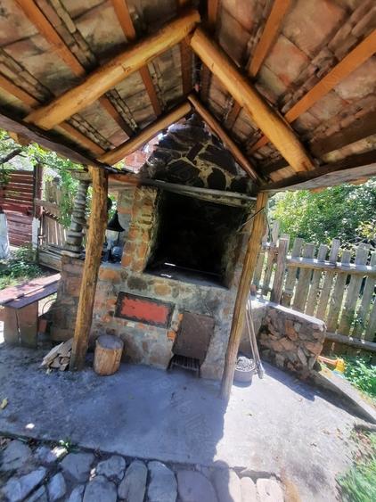 Casă cu 3 camere cu Teren 1600 Mp în Liubcova
