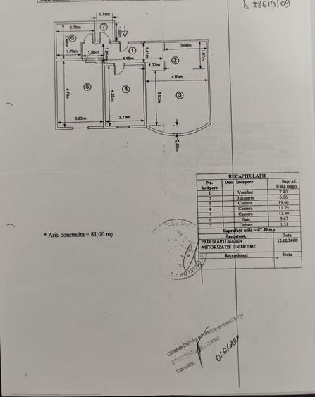 Apartament cu 3 camere decomandat în Central