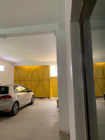 Casă individuală cu 15 camere cu Canalizare în Theodor Pallady