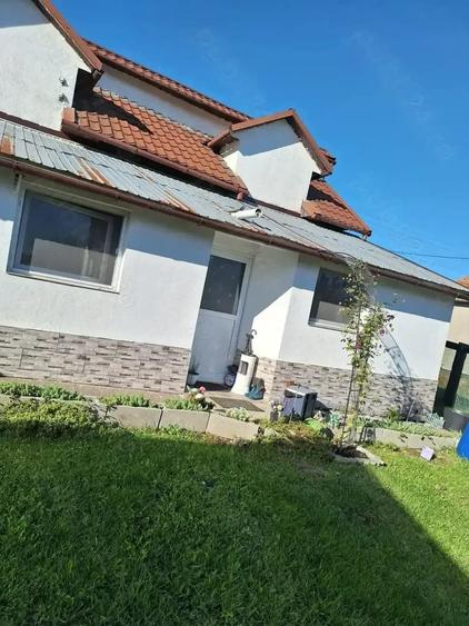 Casa de vanzare construc?ie 2013 informa?i tel. - 2