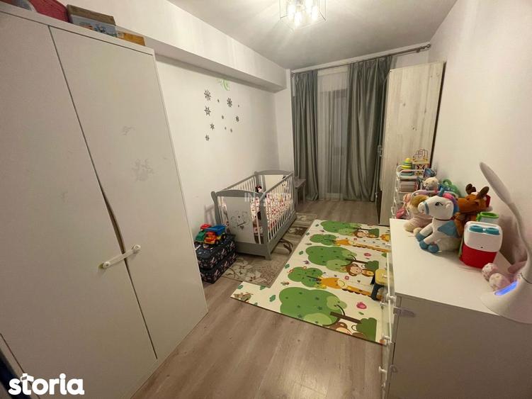 Apartament cu 3 camere decomandat, mobilat în Galata