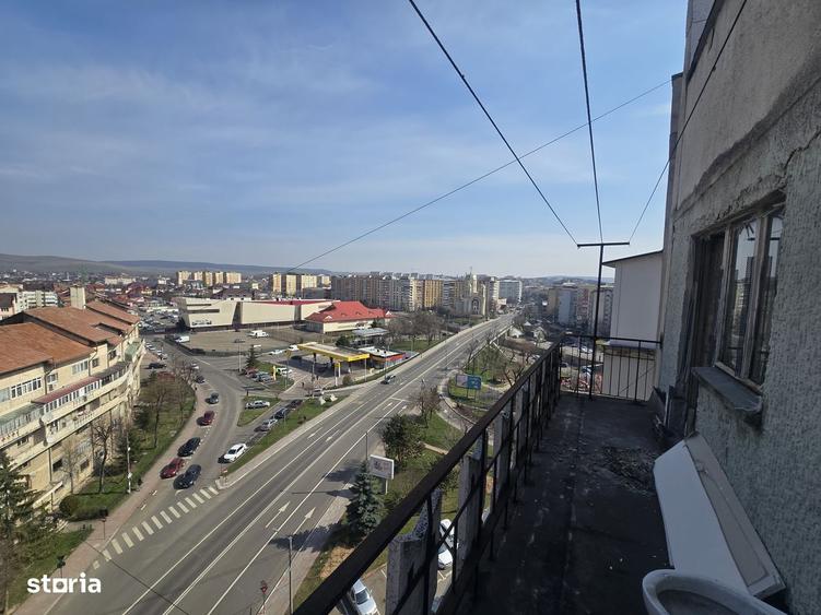 Garsonieră decomandată în Central