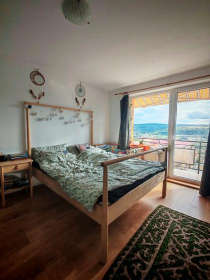 Apartament cu 4 camere decomandat în Baciu