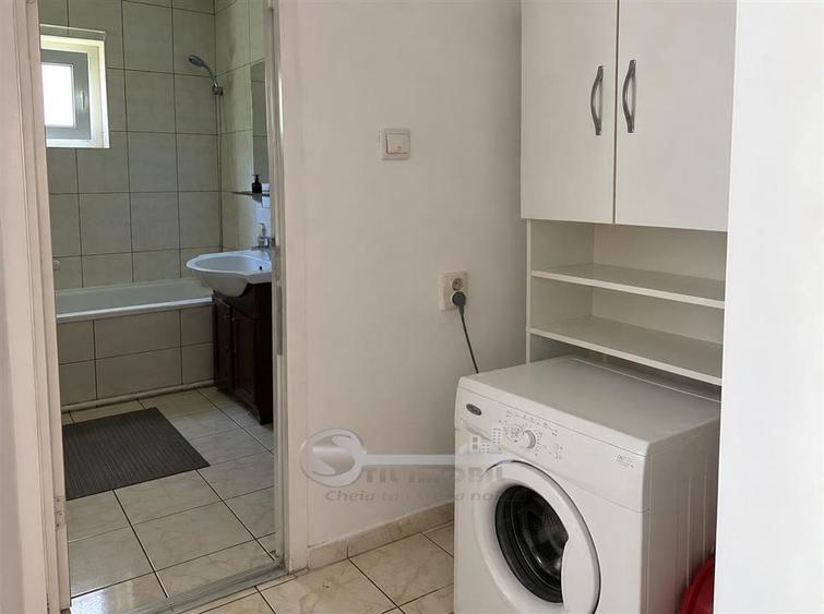 Apartament cu 3 camere decomandat în Canta