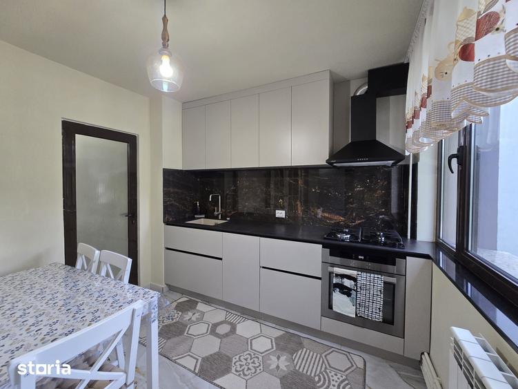 Apartament cu 4 camere în Mazepa 1