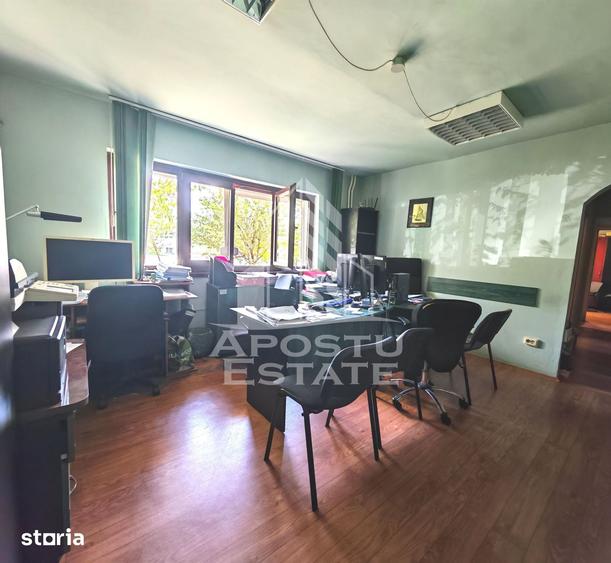 Apartament cu 3 camere semidecomandat în Aradului — fotografia 1