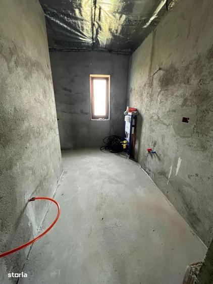 Casă cu 4 camere cu Teren 1500 Mp în Săcălășeni