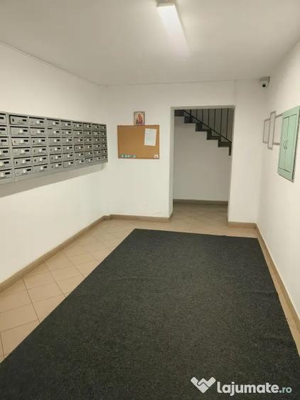 Garsonieră decomandată în Vitan