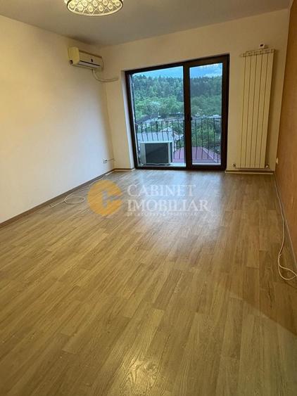 2 CAMERE DECOMANDAT-52 MP-ETAJ 3- PARCARE - ZONA POITIERS - 1