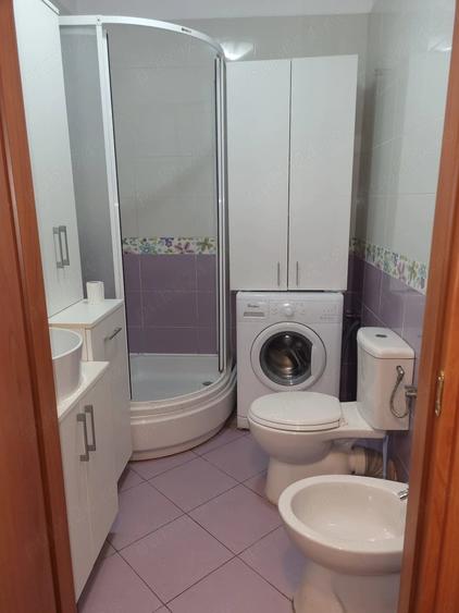 Apartament cu 2 camere decomandat în Vitan