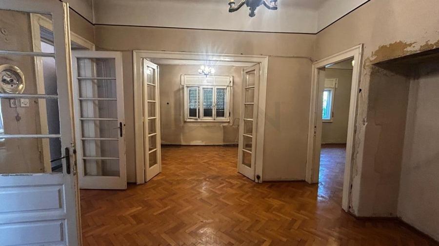 Apartament cu 3 camere decomandat în Dorobanți