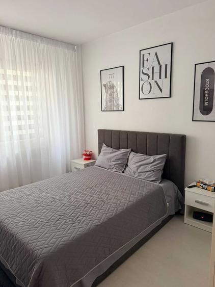 Apartament cu 3 camere decomandat în Fundeni