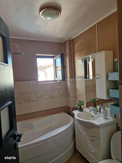 Apartament cu 3 camere, mobilat în Șelimbăr