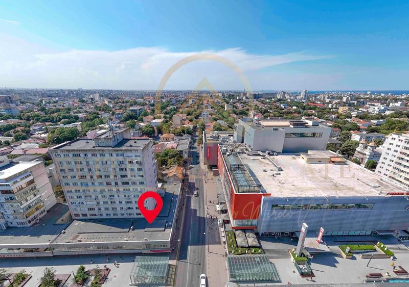 Spațiu comercial, de 2,300 mp, în Central