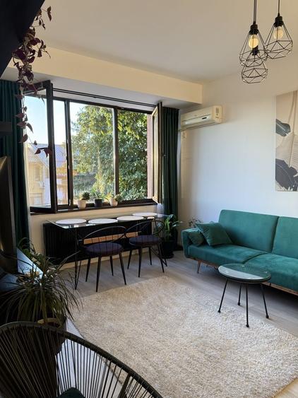 Apartament cu 2 camere semidecomandat în Dămăroaia