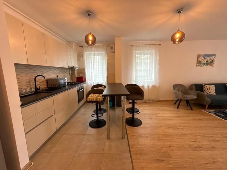 Apartament cu 2 camere în Tractorul
