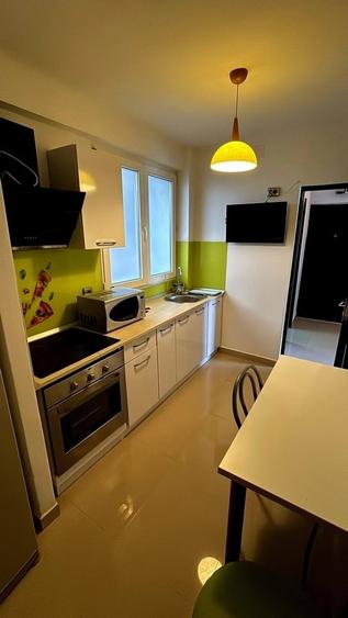 Apartament cu 2 camere decomandat în Viilor