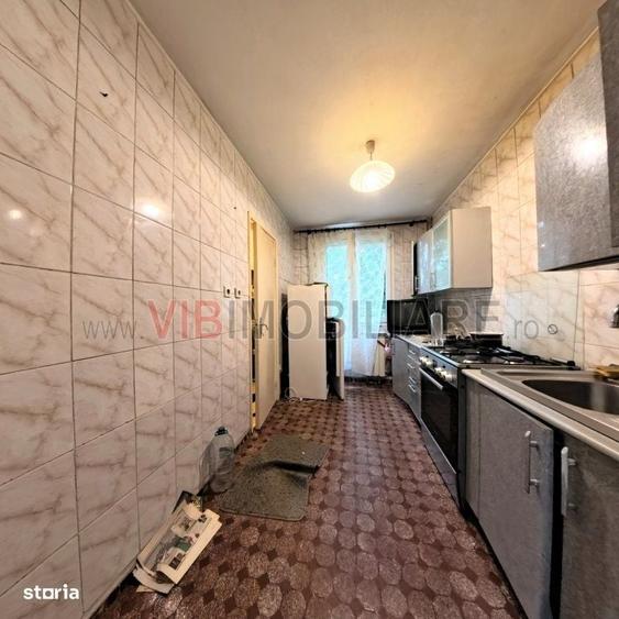 Apartament cu 3 camere în Drumul Taberei