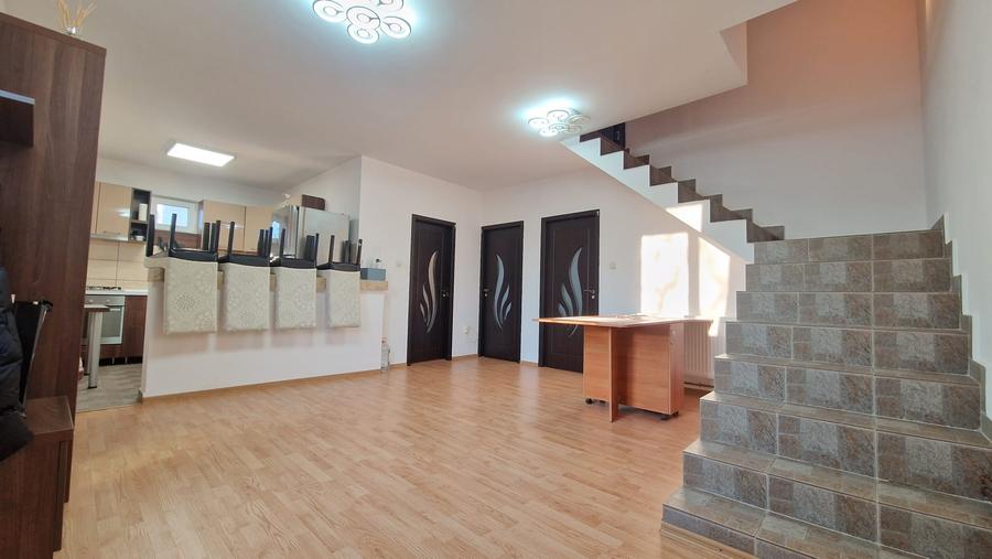 Casă individuală cu 7 camere cu Teren 420 Mp în Buturugeni