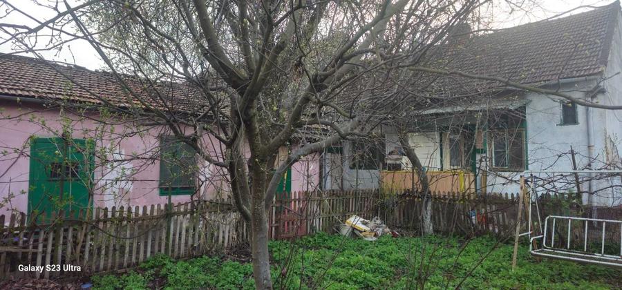 Casă cu 2 camere în Central