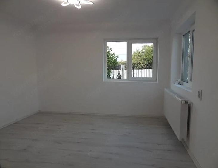 Apartament cu 5 camere în Domnești