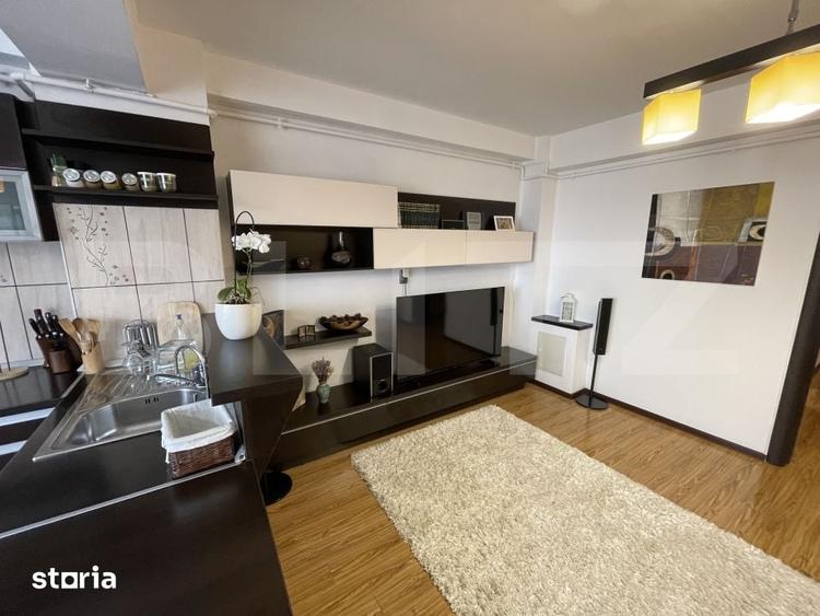 Apartament cu 3 camere decomandat în Siloz