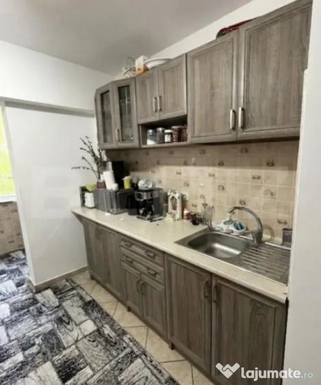 Apartament cu 3 camere decomandat în Obcini