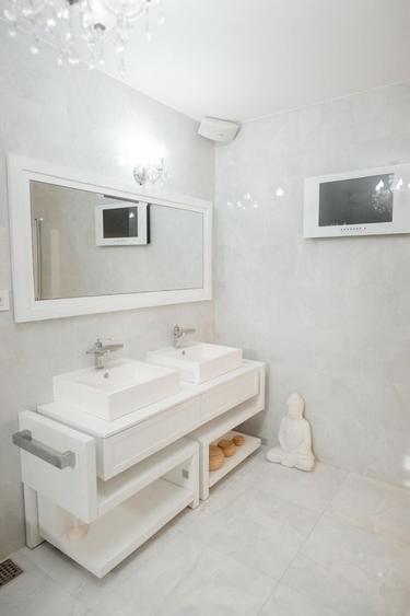 Oază de lux l Erou Iancu Nicolae: Vilă duplex premium cu dublu acces securizat - 2