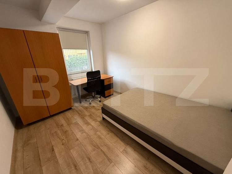 Apartament cu 3 camere semidecomandat, mobilat în Zorilor