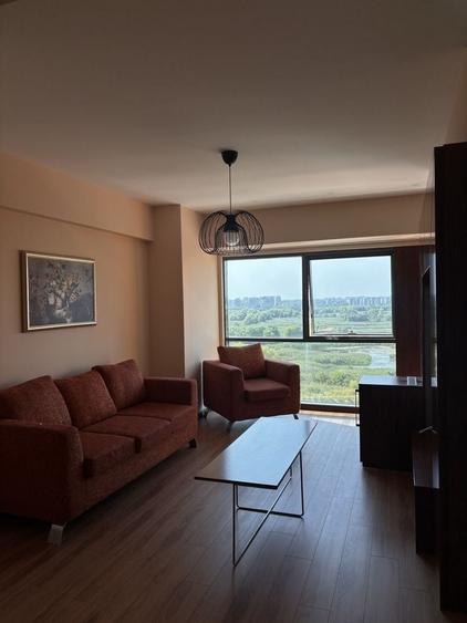 Apartament cu 2 camere semidecomandat în Văcăresti
