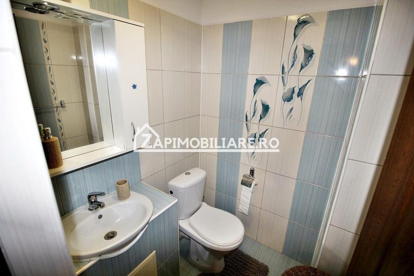 Apartament cu 3 camere decomandat, mobilat în Tudor