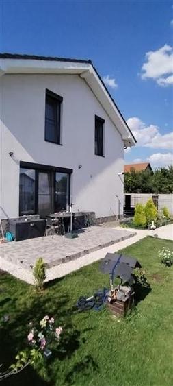 Duplex cu 3 camere cu Teren 300 Mp în Exterior Vest